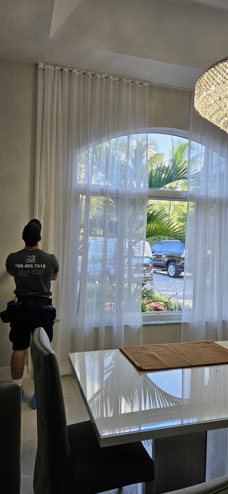 Window Custom Craftsmanship Pallets Blinds